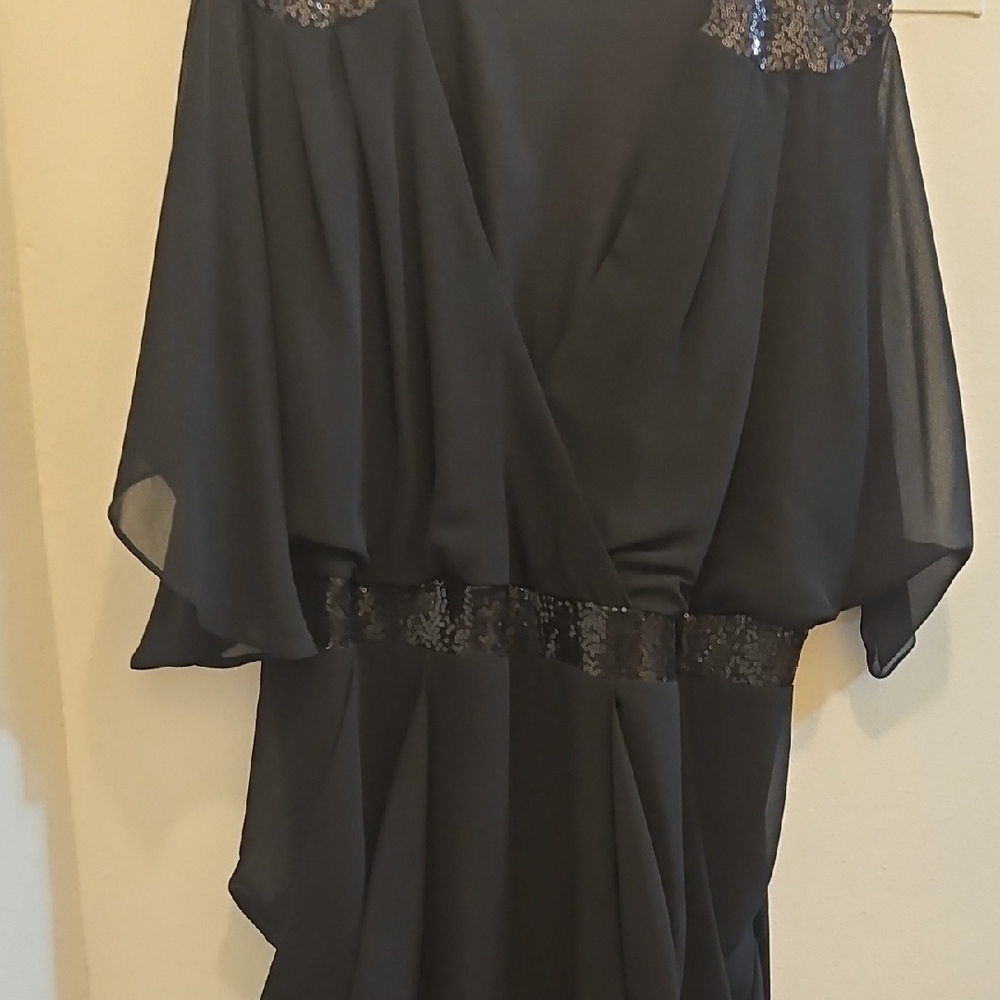 Elegant Black Dress with Sequin Details